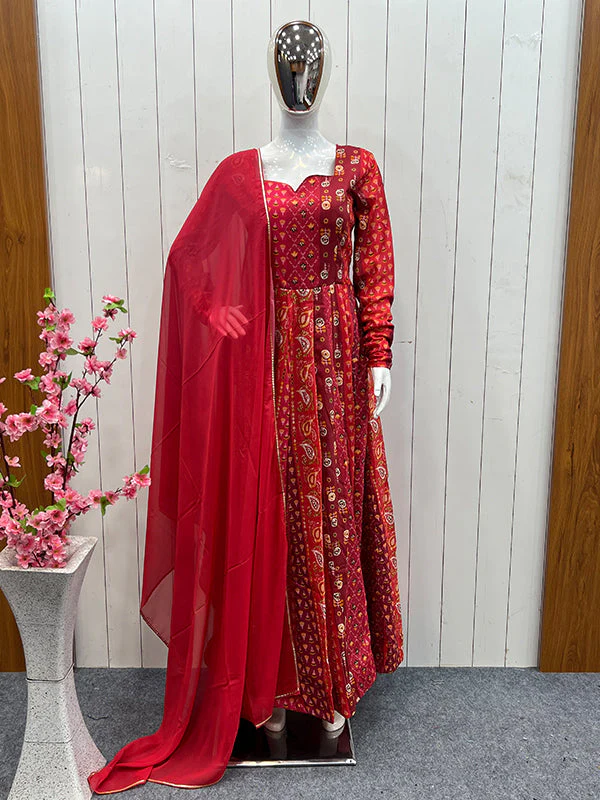 Magenta Red Anarkali Gown With Dupatta Set - Image 12